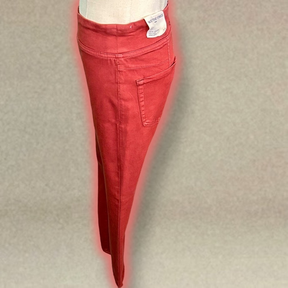NWT We The Free ‘In My Feelings’ Mid-Rise Crop Bootcut Jeans in Maroon Size XS - Picture 9 of 16